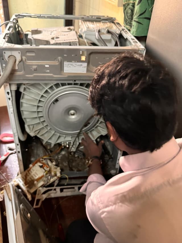 Washing machine repair service